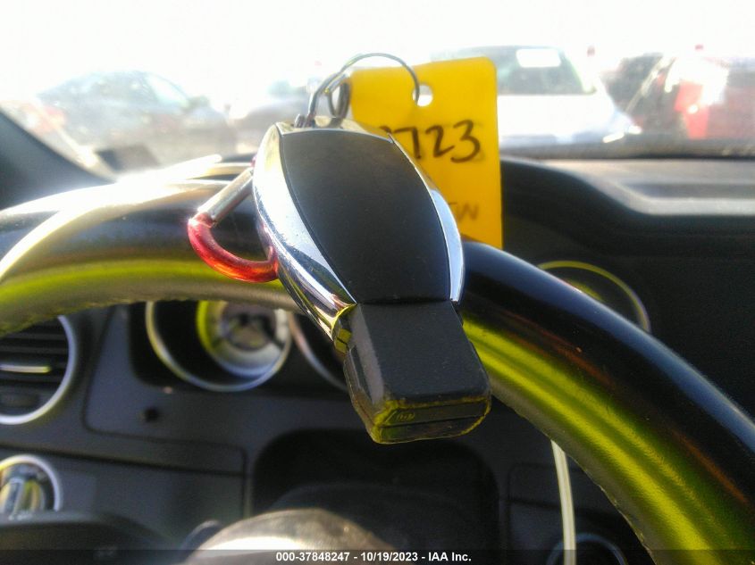 2014 MERCEDES-BENZ C 250 SPORT/LUXURY - WDDGF4HB6EA964491