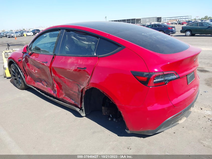 VIN 7SAYGDEE0PF698747 2023 TESLA MODEL Y