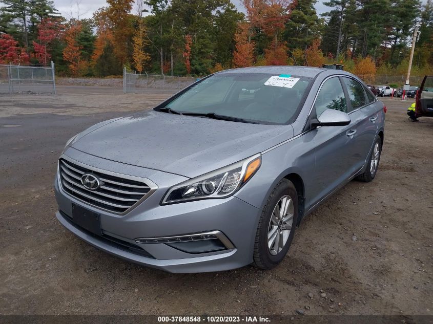 2015 HYUNDAI SONATA 2.4L SE - 5NPE24AF0FH243166