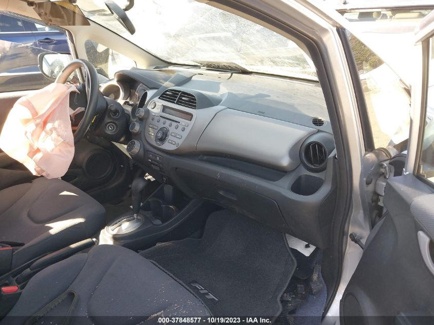2013 HONDA FIT - JHMGE8H38DC079465