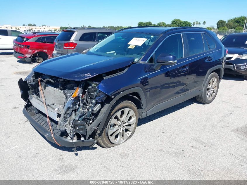 2T3C1RFV6MW160676 Toyota RAV4 XLE PREMIUM 2