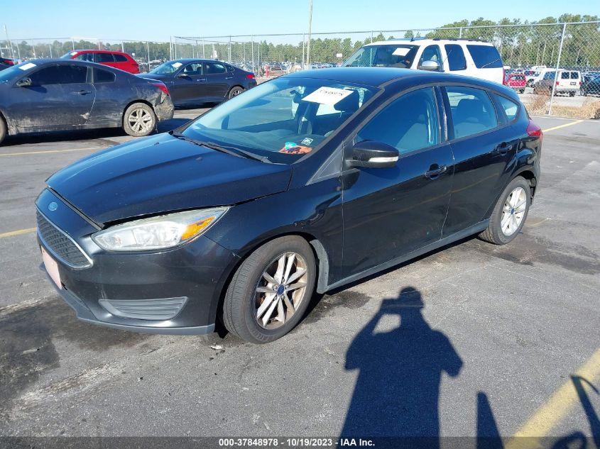 2015 FORD FOCUS SE - 1FADP3K25FL319601