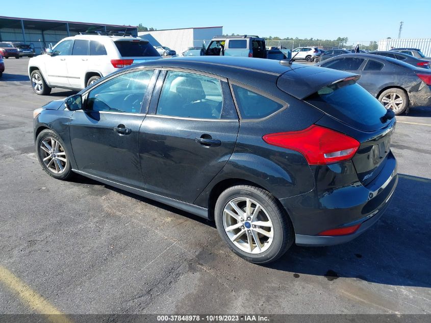 2015 FORD FOCUS SE - 1FADP3K25FL319601