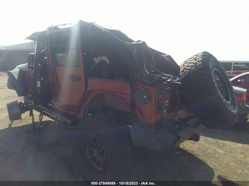2013 JEEP WRANGLER UNLIMITED SPORT - 1C4HJWDG7DL500204