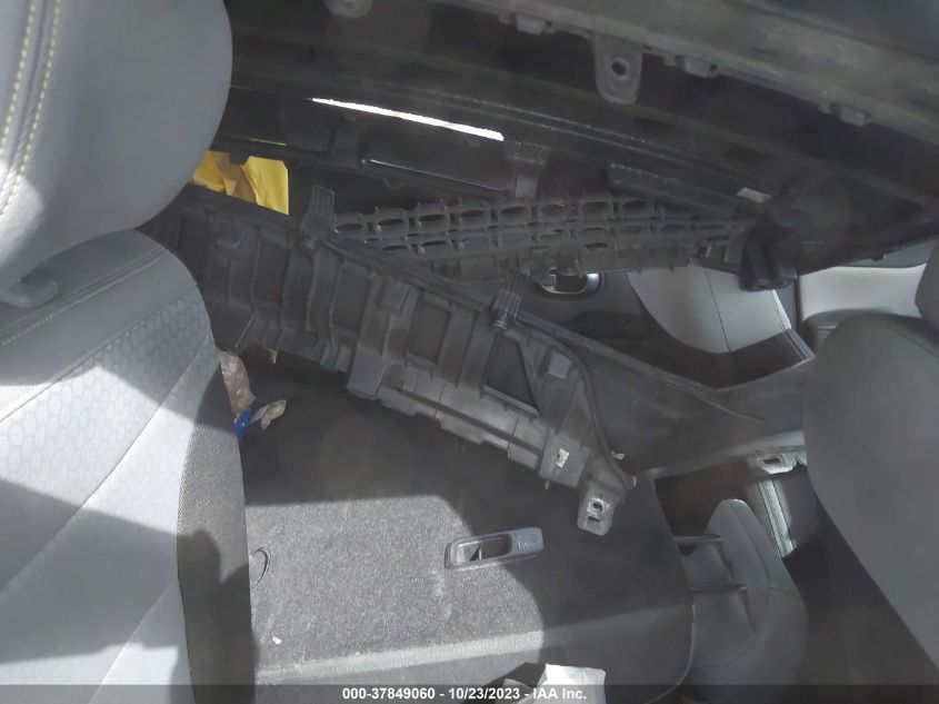 2015 KIA SOUL + - KNDJP3A52F7196177