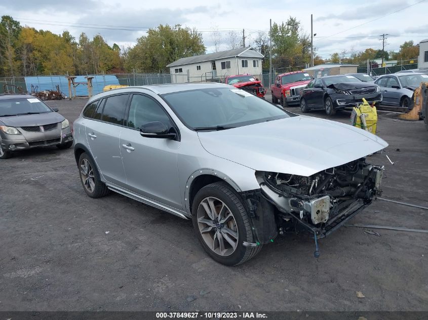 YV440MWK7J2057588 VOLVO V60 CROSS COUNTRY 2018