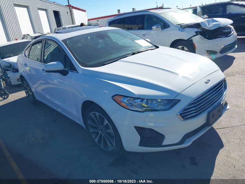 2020 FORD FUSION SE - 3FA6P0T9XLR150806