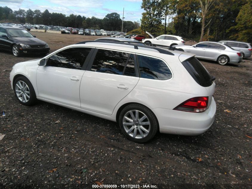 2013 VOLKSWAGEN JETTA SPORTWAGEN TDI - 3VWPL7AJ3DM695967