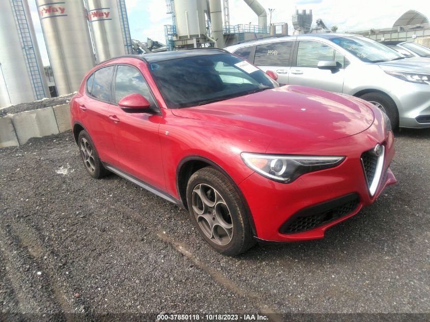 VIN ZASPAKBN1N7D28288 Alfa Romeo Stelvio TI 2022