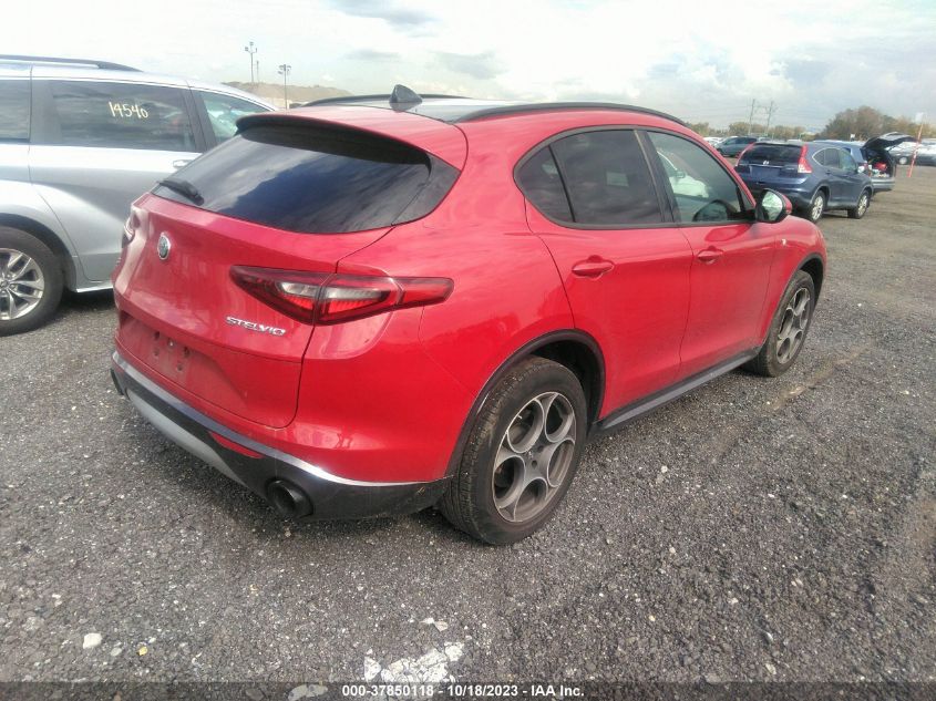 ZASPAKBN1N7D28288 Alfa Romeo Stelvio TI 4