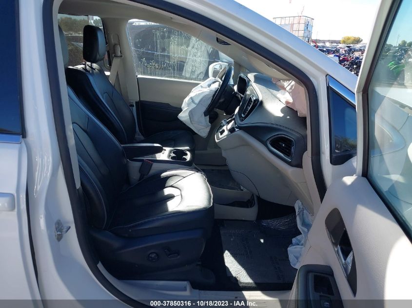 2018 CHRYSLER PACIFICA HYBRID LIMITED 2C4RC1N73JR126984