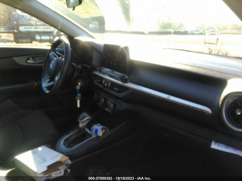 2021 KIA FORTE LXS - 3KPF24AD3ME355951