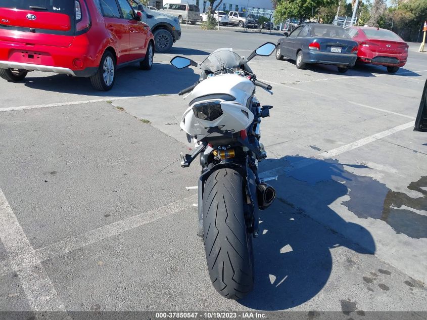 2014 TRIUMPH MOTORCYCLE DAYTONA 675/R SMTA02YK7EJ610955