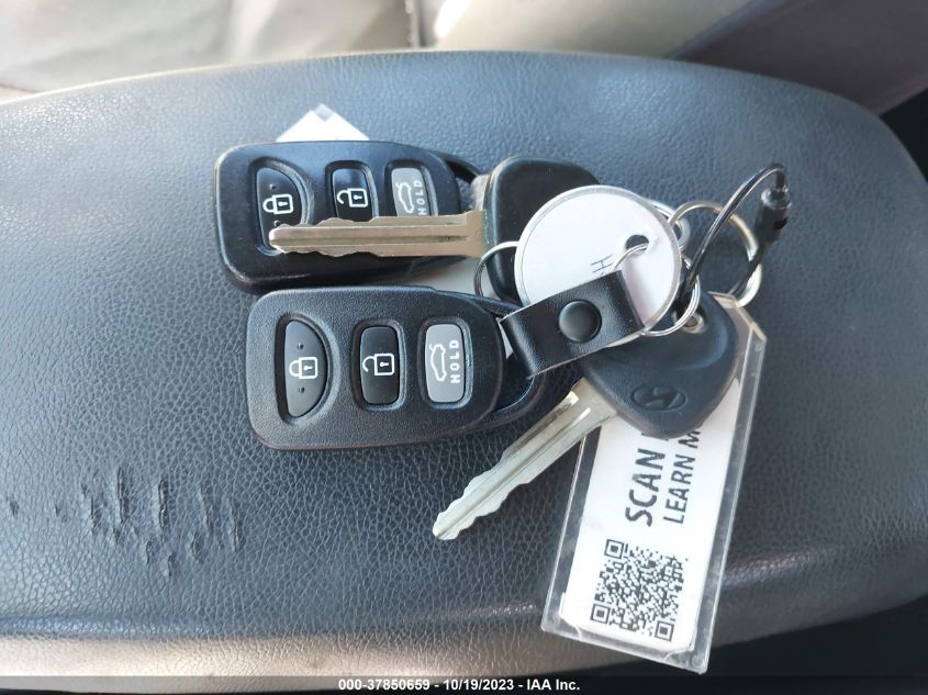 2016 HYUNDAI ELANTRA SE - 5NPDH4AEXGH739398