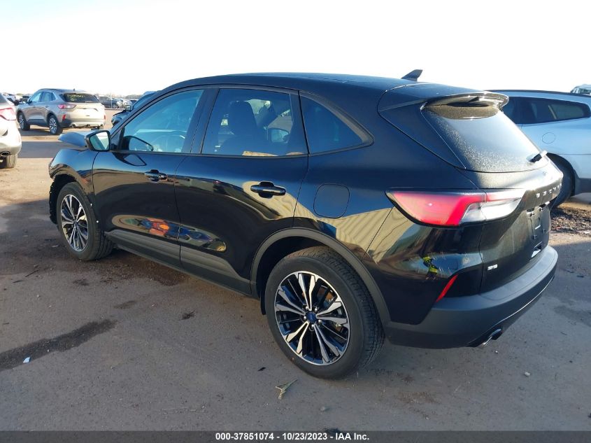 2022 FORD ESCAPE SE - 1FMCU0G69NUB38871