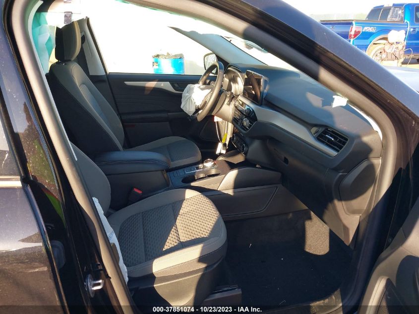 2022 FORD ESCAPE SE - 1FMCU0G69NUB38871
