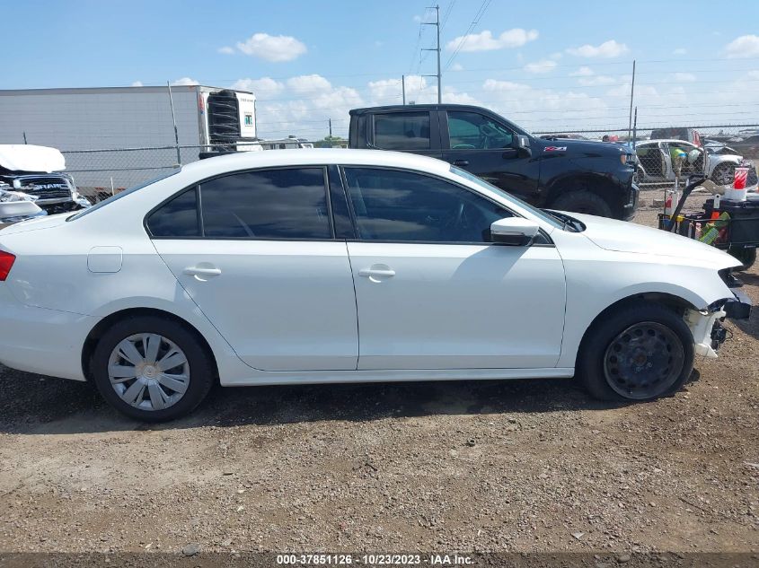 2014 VOLKSWAGEN JETTA SEDAN SE 3VWD07AJ8EM275537