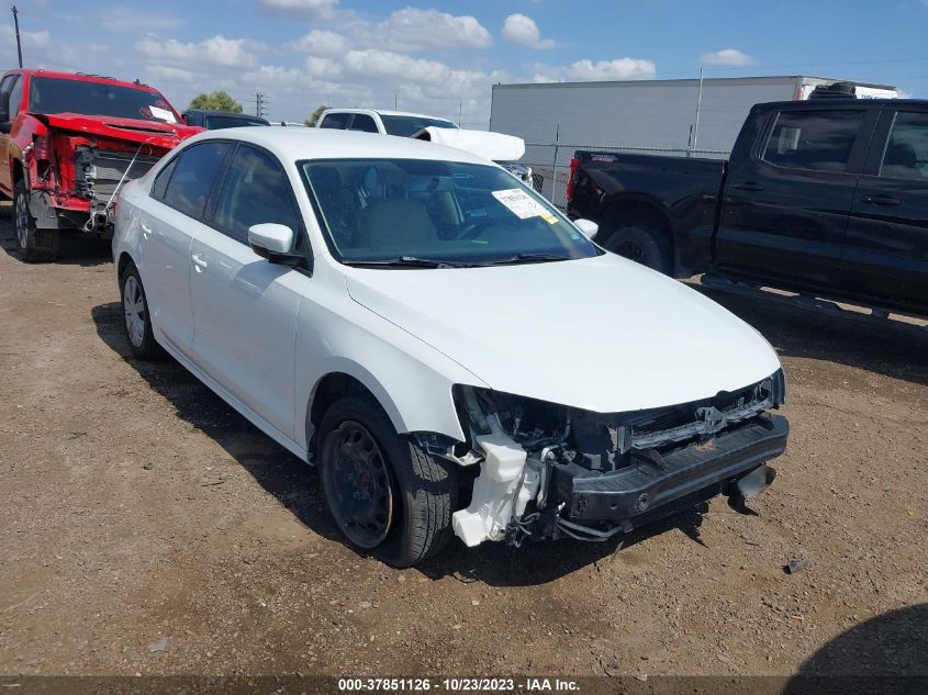 2014 VOLKSWAGEN JETTA SEDAN SE 3VWD07AJ8EM275537