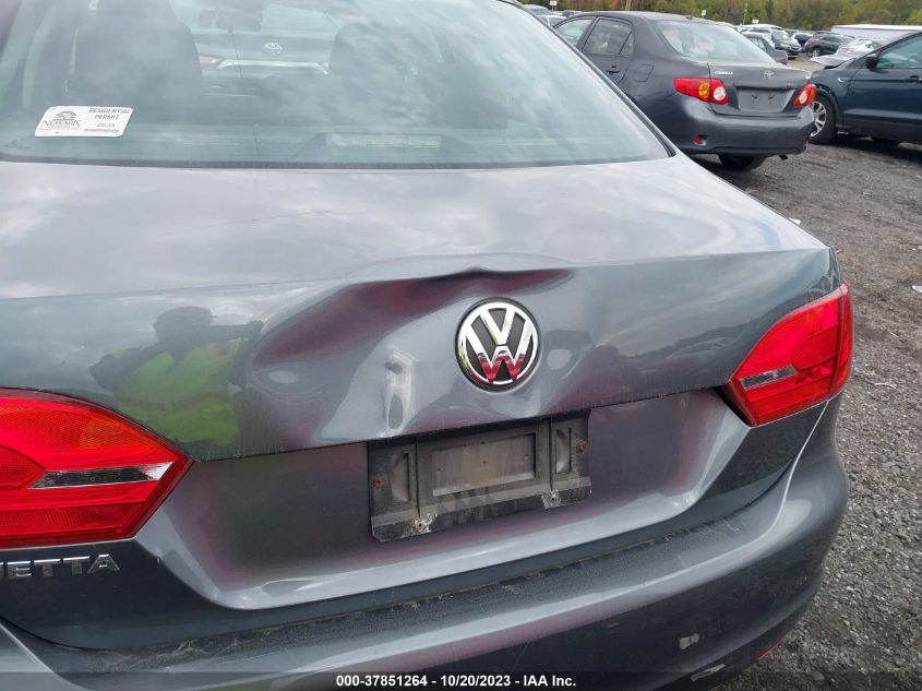 2014 VOLKSWAGEN JETTA SEDAN S 3VW2K7AJ8EM294817