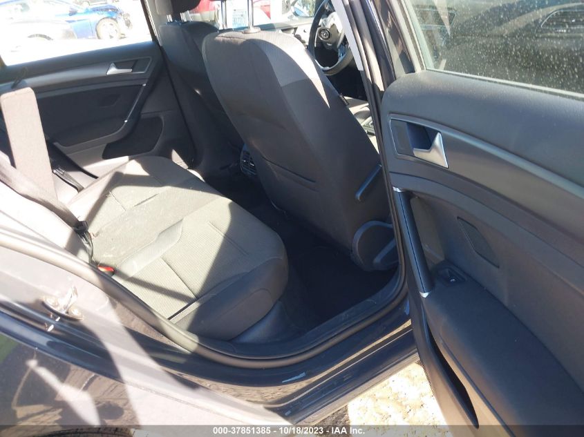 2019 VOLKSWAGEN E-GOLF SE - WVWKR7AU8KW919219