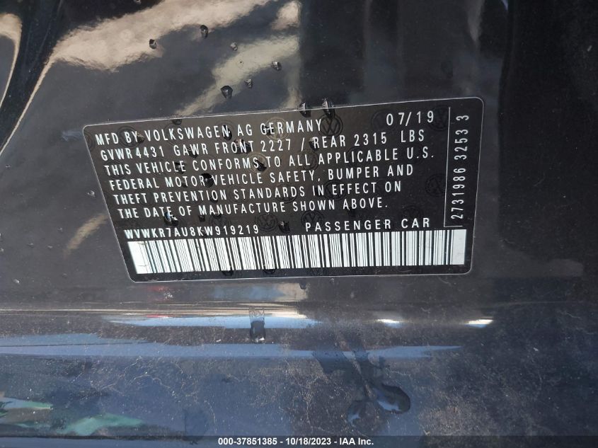 2019 VOLKSWAGEN E-GOLF SE - WVWKR7AU8KW919219