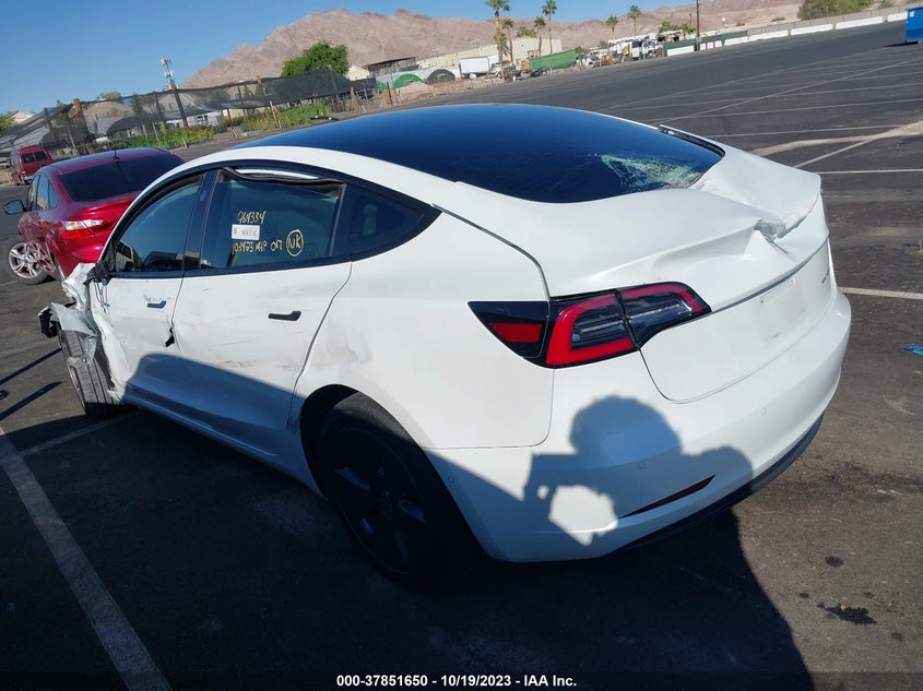 VIN 5YJ3E1EB1NF211151 2022 TESLA MODEL 3 LONG RANGE