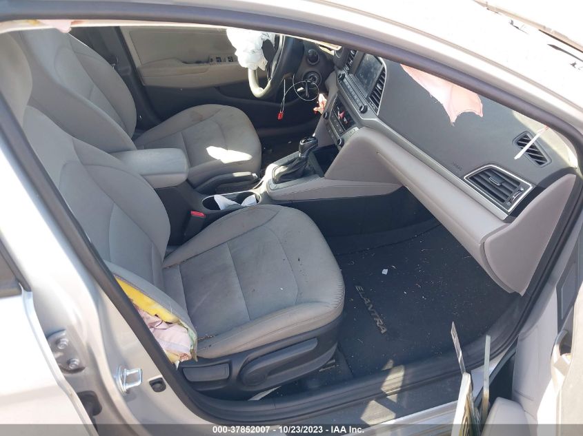 2018 HYUNDAI ELANTRA SEL - 5NPD84LF1JH268495