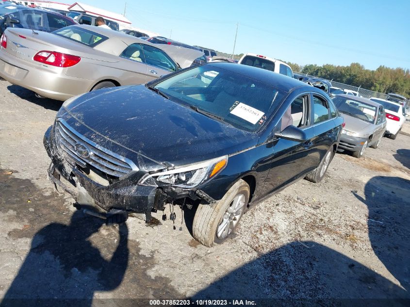 2015 HYUNDAI SONATA 2.4L SE - 5NPE24AF2FH222352