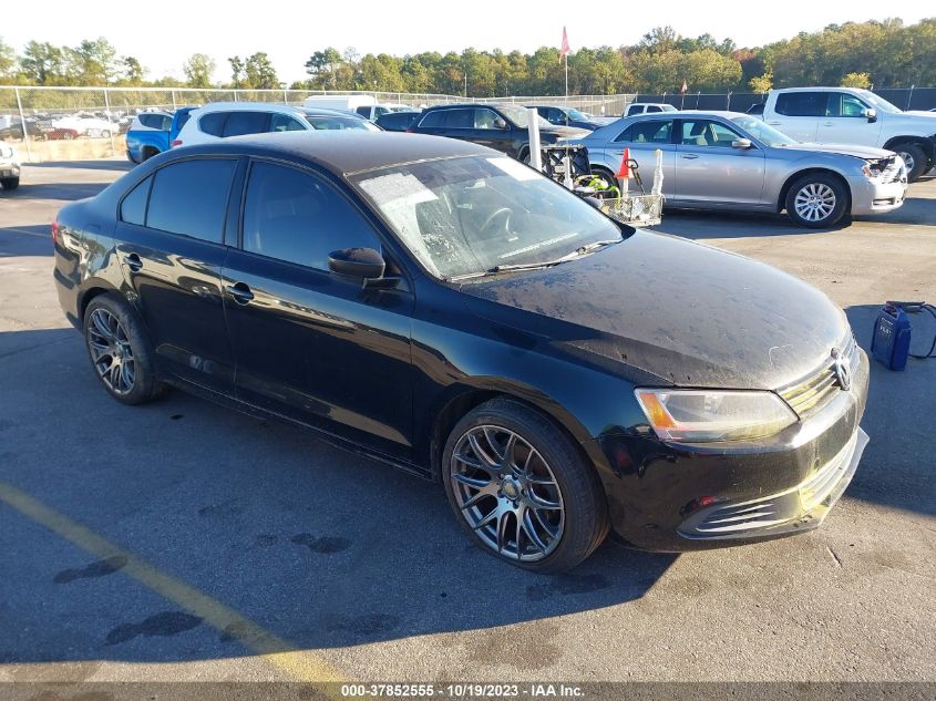 2014 VOLKSWAGEN JETTA SEDAN S - 3VW2K7AJ0EM392040