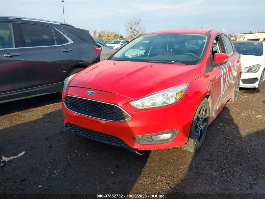 2015 FORD FOCUS SE - 1FADP3K25FL322823