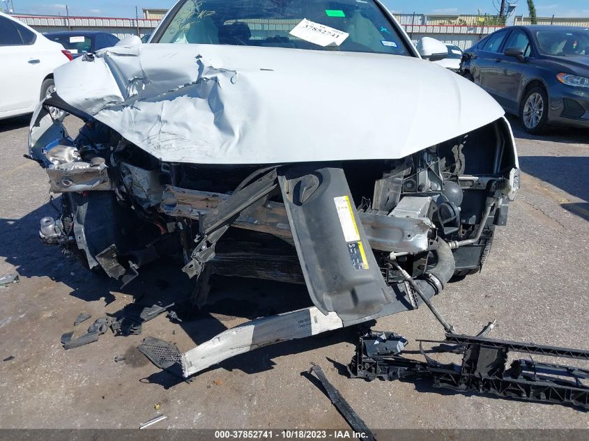2017 AUDI A4 PREMIUM - WAUANAF45HN033030