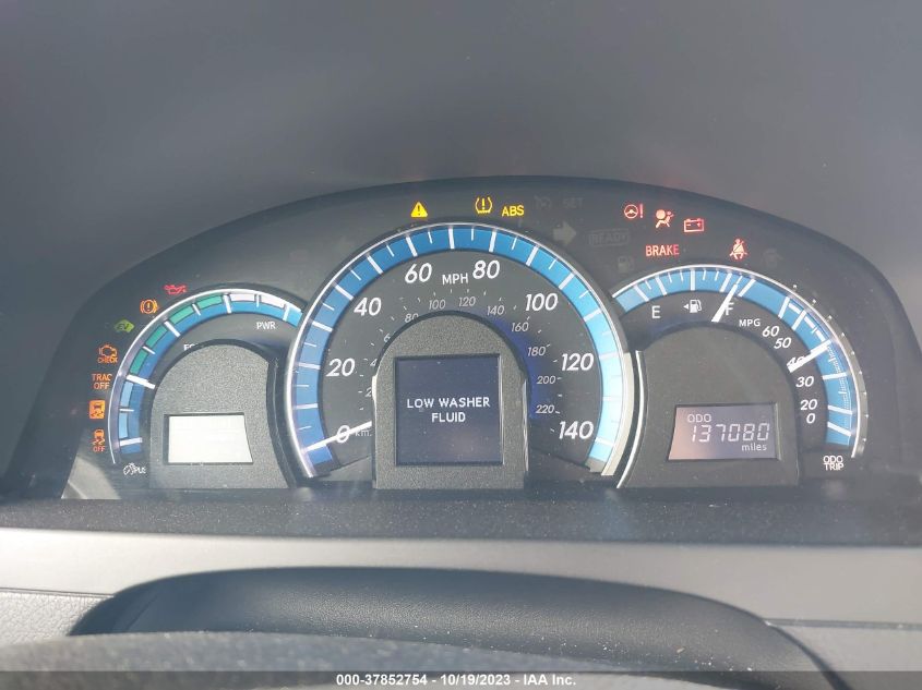 2013 TOYOTA CAMRY HYBRID LE/XLE - 4T1BD1FK7DU065711