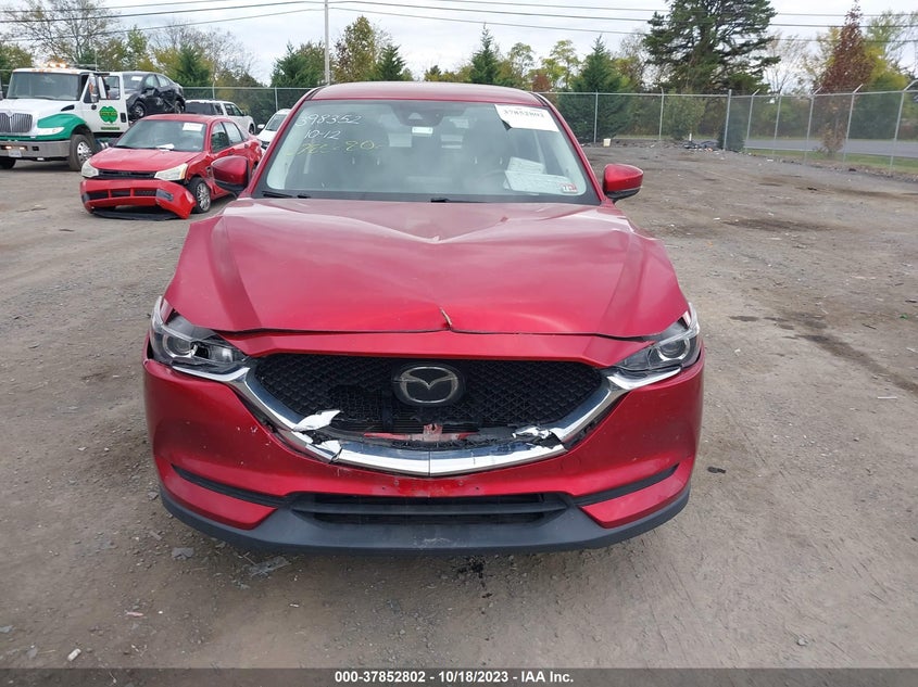 VIN: JM3KFBCM7J0409686 2018 MAZDA CX-5 TOURING