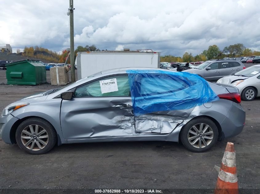 2016 HYUNDAI ELANTRA SE - 5NPDH4AEXGH768206