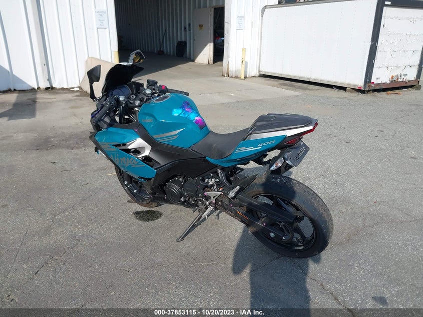 VIN JKAEXKG17MDAC4637 2021 KAWASAKI EX400