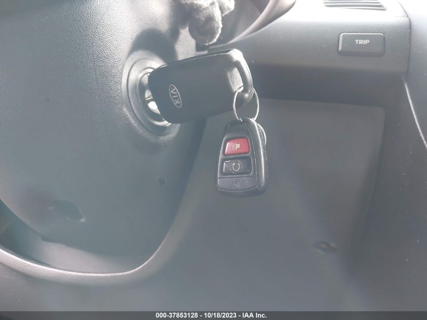 2013 KIA SOUL BASE - KNDJT2A54D7626388