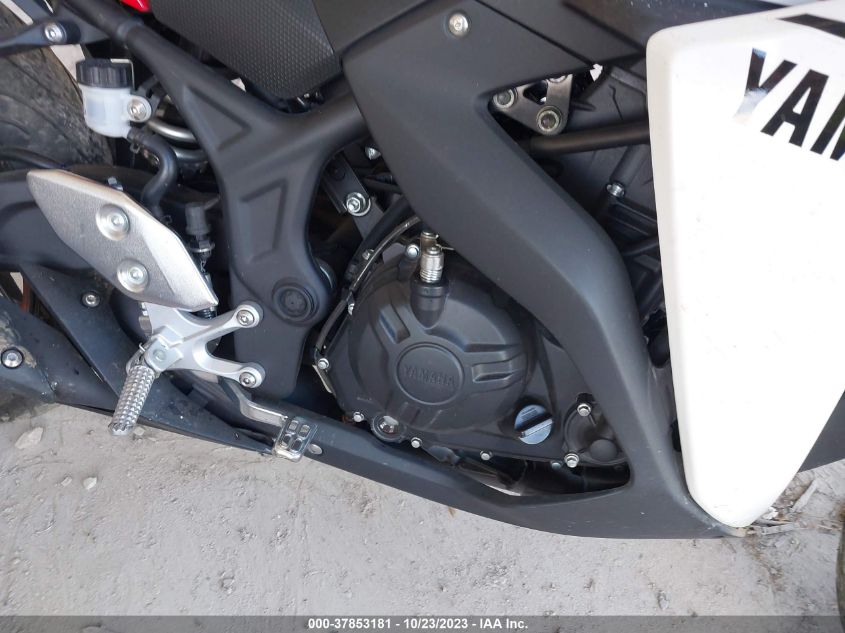2015 YAMAHA YZFR3 MH3RH06Y5FK002483