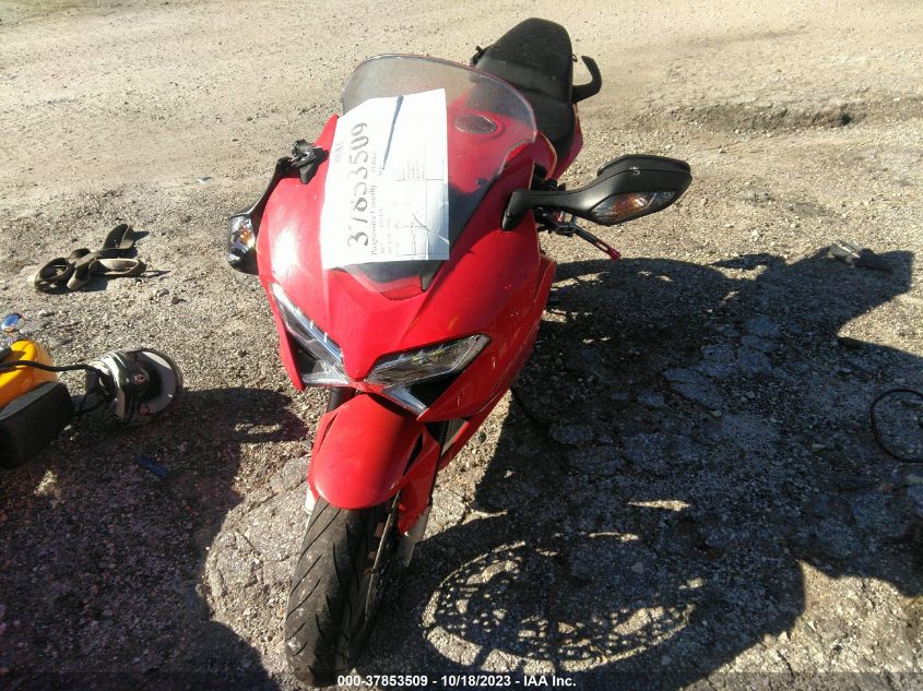 2015 HONDA VFR800 F JH2RC7958FK100129