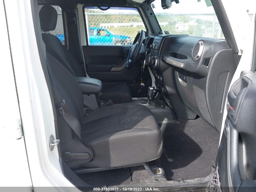 2014 JEEP WRANGLER UNLIMITED SPORT - 1C4BJWDG9EL202325
