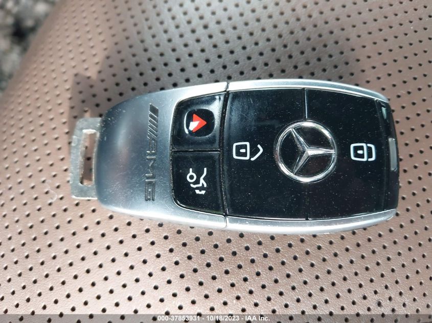 2018 MERCEDES-BENZ AMG S 63 4MATIC WDDUG8JB8JA394733