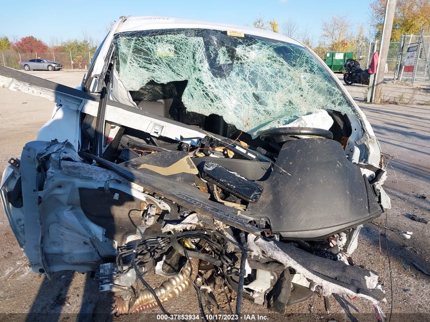 VIN JM1BPAJMXK1132014 2019 MAZDA MAZDA3 HATCHBACK