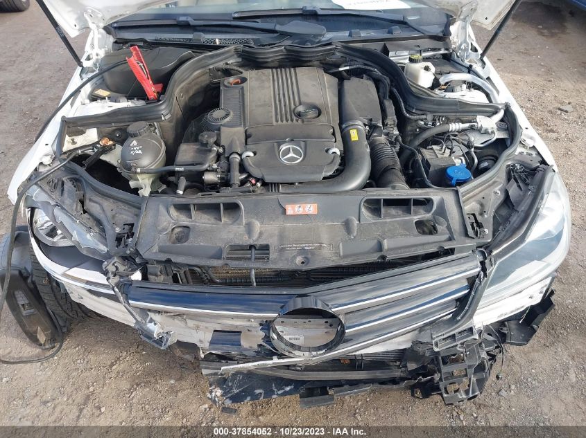 2014 MERCEDES-BENZ C-CLASS C 250 - WDDGF4HB5EA946273