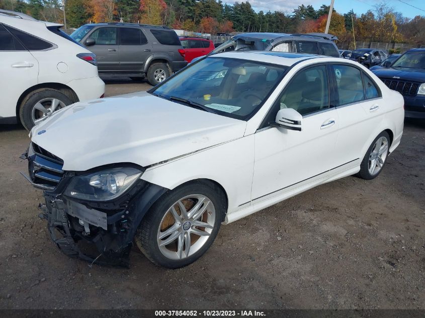 2014 MERCEDES-BENZ C-CLASS C 250 - WDDGF4HB5EA946273