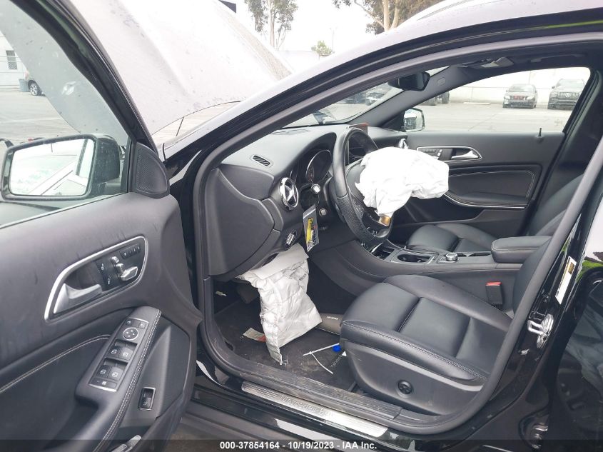 2019 MERCEDES-BENZ GLA 250 - WDCTG4EB7KU009925