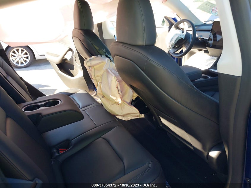 VIN 7SAYGDEF2PF776695 2023 TESLA MODEL Y
