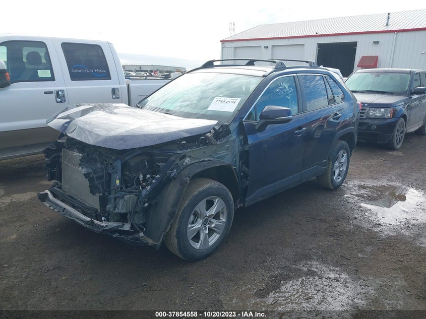 VIN 2T3RWRFV1MW120551 2021 TOYOTA RAV4 XLE