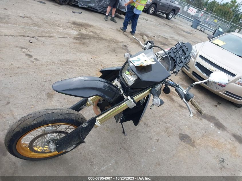 2018 SUZUKI DR-Z400 SM JS1SK44A0J2102377