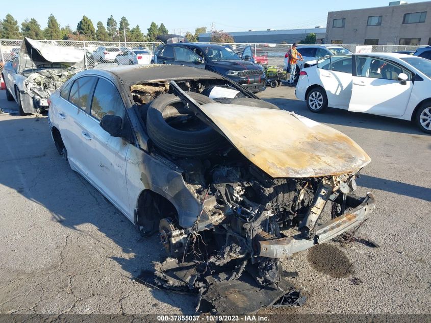 2015 HYUNDAI SONATA SE - 5NPE24AF3FH245364