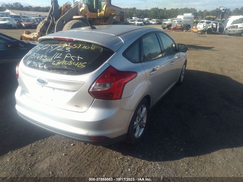 2014 FORD FOCUS SE - 1FADP3K25EL101883