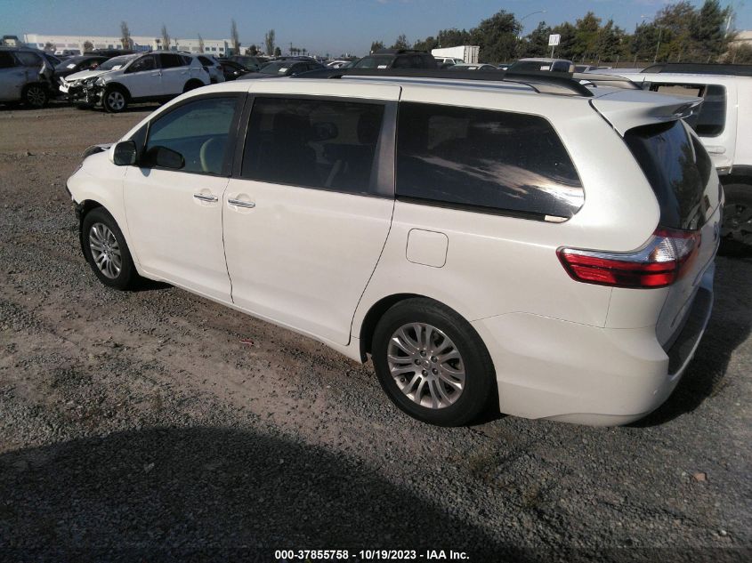 5TDYZ3DC3HS842631 2017 TOYOTA SIENNA, photo no. 3